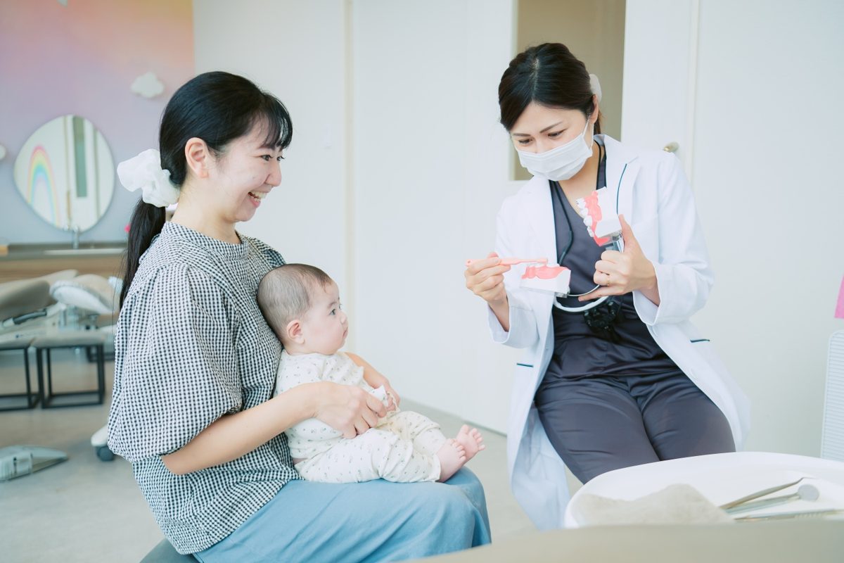 保護者の方へのご説明の様子